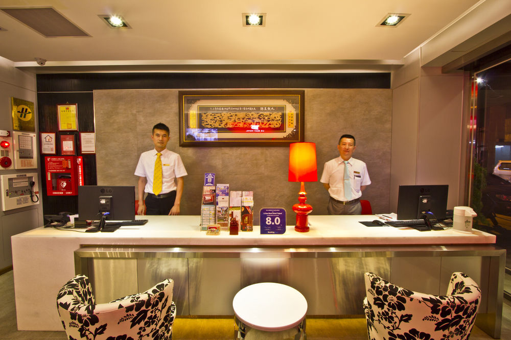 新麗旅店 Newful Hotel Tajpej Buitenkant foto